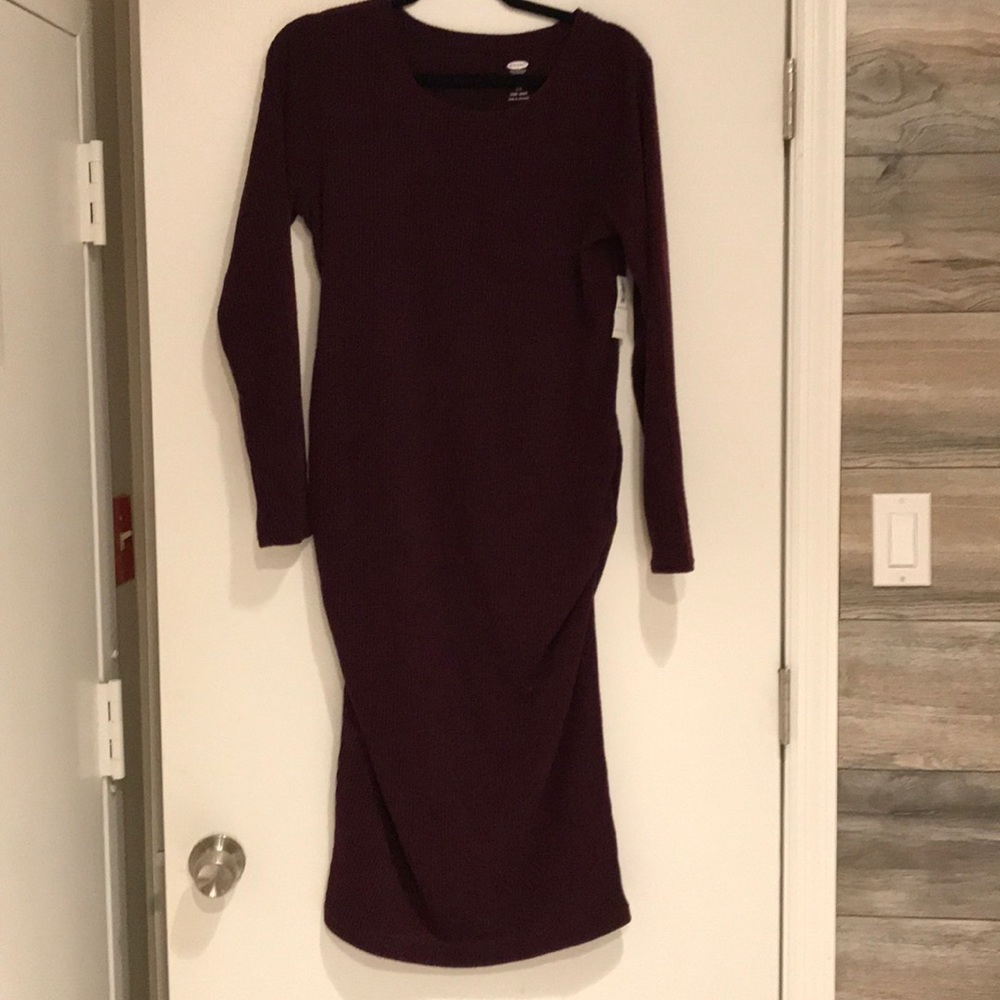 Old navy burgundy knit maternity dress size lg